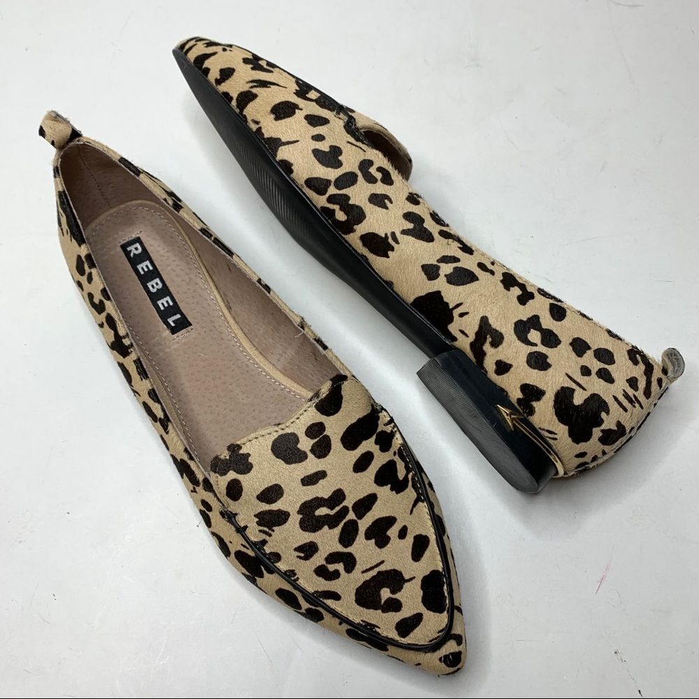 Rebel Wilson Emma leopard leather Flats loafers WOmens size 8.5 WW